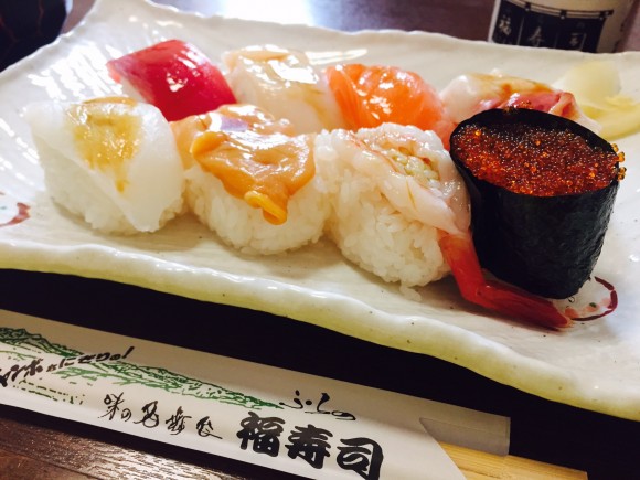 シャリの大きさが通常の3倍でおなじみフラノ「福寿司」